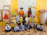 НА осенней полянке младшая группа