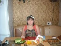 Вам, хозяюшки–девчата, подскажу рецепт салата.