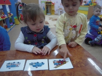 Игры с дидактическими карточками.