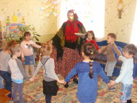 Хоровод с масленицей