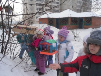 Покормите птиц зимой.....