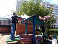 Добро, как чистый воздух на земле не может быть излишним и напрасным...