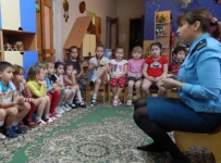 Сегодня в нашей группе состоялось занятие «Осторожно – огонь!» с участием инструктора по ПБ .