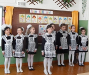 Поздравляем наших мам.