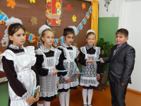 Чествуем летних именинниц.