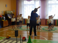 Развлечение на тему:«Наши лучшие друзья – дорожные знаки»