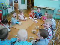 Чай с именинным пирогом.