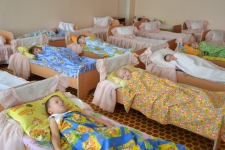 Крепкий сон - здоровый сон. "Крепышам полезен он!".
