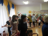 Хорошо рядом с мамой!