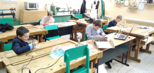 Начало сборки башенного крана. 4 класс