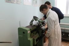 Вытачивание шпильки на станке ТВ-6