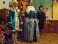 В РОЛИ СНЕГУРОЧКИ