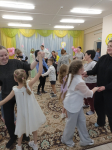 Танцуем с мамами