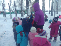 Дети были очень довольны, ведь все мы сделали доброе дело - позаботились о птицах!