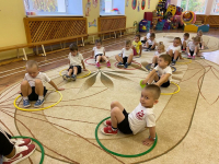 Общеразвивающие упражнения с обручем на физкультуре