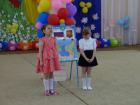 Олеся Р. и  Аня М. великолепно прочитали стихи