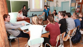 В увлекательной форме с использованием презентации сотрудники музея рассказали детям о значимости реки Енисей для Красноярского края и России в целом, ее красоте и важности сохранения для потомков. Учащиеся познакомились с древними легендами о нашей великой реке, поучаствовали в эксперименте по очистке воды от примесей.