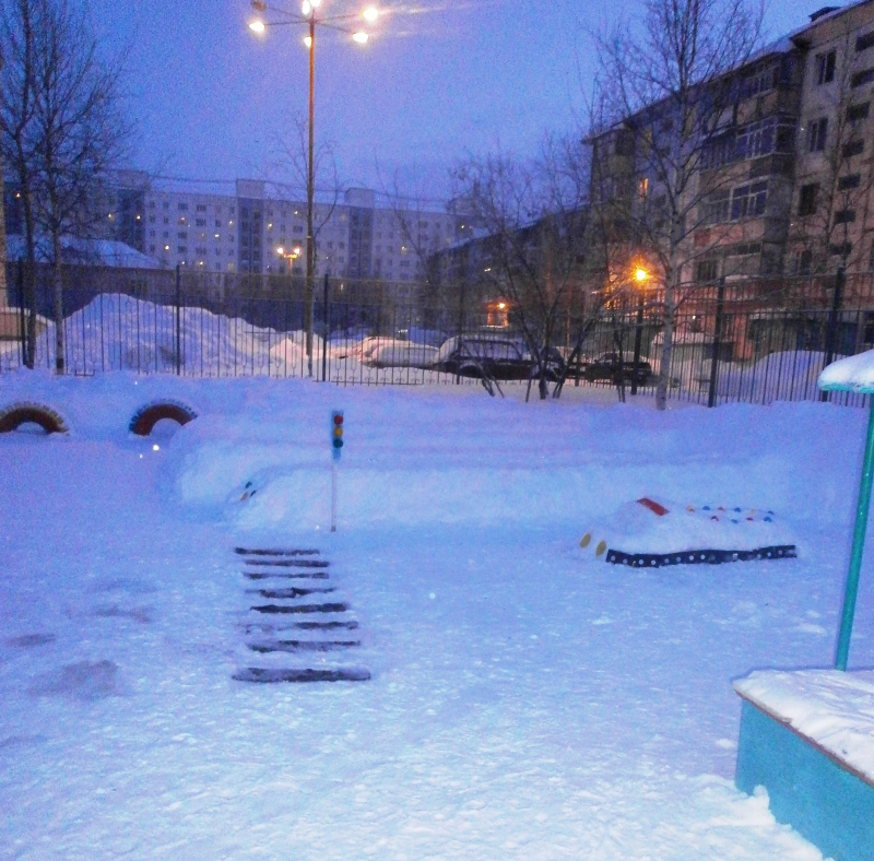 Кокшетау зимний. Кокшетау автогородок. Автогородок из снега в детском саду. Автогородок Новосибирск зимой. Микрорайон автогородок Кокшетау.