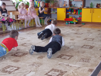 Совместное развлечение с родителями на тему "Этот славный день победы!"