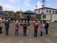 Утренняя зарядка на свежем воздухе