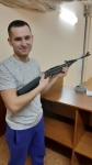 в тире