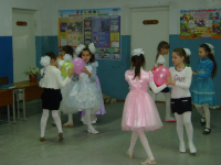 Танец с шарами