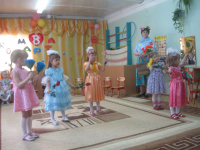 Сценарий праздника, посвященного дню 8 марта  (для детей 5-7 лет) - 2015 г  .