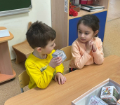 ✅Предложи. Ребенок может предложить свою версию.  ✅Придумай. Проявляется фантазия ребенка.  ✅Поделись. В данном вопросе дети делятся своими эмоциями по поводу пройденного материала, выражают свою точку зрения.