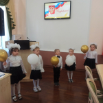 МКДОУ детский сад № 8 поздравляет медалистов школ
