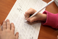 Зачем необходимо ребенку правильно держать ручку (консультация для родителей)
