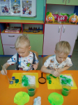 Снег можно раскрасить