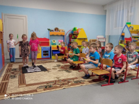 На пешеходном переходе