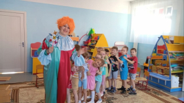 Вместе с клоуном