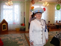 Участие в выпускных утренниках (исполнение ролей)