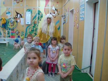 Фото развлечения в бассейне