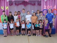 Родители участвуют в спортивных мероприятиях с детьми