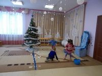 Игра -Кто больше соберет снежков