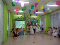 1 подготовительная группа. Оркестр играет "Шарманку" Д.Шостаковича.