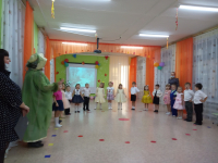 Песня "Колючий дождик".