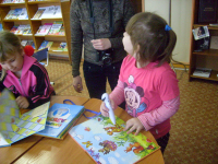 Экскурсия в библиотеку. День театра.