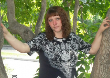 Федорова  Ольга Сергеевна &ndash; воспитатель Муниципального дошкольного образовательного учреждения &laquo;Центр развития ребенка &ndash; детский сад № 21 &laquo;Брусничка&raquo;, г. Саянск.
Имею  высшее профессиональное образование. В 2012 году окончила ВСГАО &laquo;Иркутский государственный университет&raquo; по специальности &laquo;Педагогика&raquo;. В 2016 году прошла профессиональную переподготовку в ОГАОУ ДПО ИРО &laquo;Институт развития образования Иркутской области&raquo; по направлению &laquo;Дошкольное образование&raquo;.
Стаж педагогической деятельности &ndash; 10  лет.   
Повышая свою квалификацию, обучилась на курсах:
2014г. &laquo;Современные  подходы к организации образовательного процесса в ДОУ в условиях реализации ФГОС дошкольного образования&raquo;. ОГАОУ ДПО ИИПКРО;
2016г. &laquo;Новый государственный стандарт и педагогика здоровья: медико-психолого-педагогическое сопровождение&raquo;. &laquo;Критерии и показатели качества здоровьесберегающего образования в ДОУ&raquo;. ОГАОУ ДПО ИИПКРО;
Курсовая подготовка дала мне не только конкретные знания и направления деятельности в условиях современного дошкольного образования, умение применять  методологические и технологические приемы  в образовательной деятельности., но и способствовала творческому общению с преподавателями и дошкольными педагогами- коллегами..
В рамках БОП  ОГАОУ ДПО ИРО на базе  МБДОУ &laquo;Центр развития ребенка &ndash; детский сад №21 &laquo;Брусничка&raquo; представляла опыт работы:  
  - В рамках городского пролонгированного семинара &laquo;Актуальные вопросы преемственность ФГОС ДО и ФГОС НОО&raquo;, представляла открытое мероприятие с детьми &laquo;Волшебница соль&raquo; (2014г);
В рамках  педагогической площадки ОГАОУ ДПО ИРО на базе  МДОУ &laquo;Центр развития ребенка &ndash; детский сад №21 &laquo;Брусничка&raquo; презентовала  опыт работы  по организации  предметно-пространственной среды в своей группе,  проводила анализ соответствия оснащения группы в контексте ФГО ДО ( 2016г.).
Являюсь членом профсоюзного комитета ДОУ, принимаю активное участие  в  мероприятиях ДОУ и представляю учреждение в городских и  профсоюзных мероприятиях. &laquo;Ледовый переход-2014, 2016 &laquo;Встреча с Байкалом&raquo;, &laquo;Лыжня России - 2015&raquo;, &laquo;Городской турнир по волейболу среди работников учреждений образования г.Саянска&raquo; ( 2014г), участвовала  в проекте "Песня ветерану", являюсь валонтером "Неравнодушные сердца".
За свою успешную педагогическую деятельность награждена Грамотой Управления образования г.Саянска (2014г.
