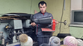 Интересная беседа с детьми в сапожном цехе
