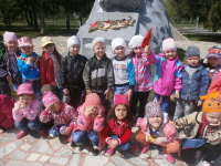 Экскурсия в парк к памятнику Неизвестного солдата и стеллам героев-земляков