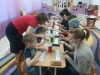раскрась схемы слов