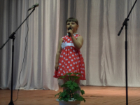 КДЦ"Современник" Арыченкова Дарина  исполняет песню "Папочка"